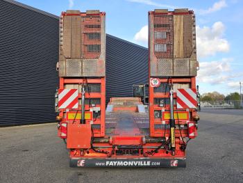 F-S44-/ 4 x STEERING / HYDRAULIC RAMPS / EXTENDABLE